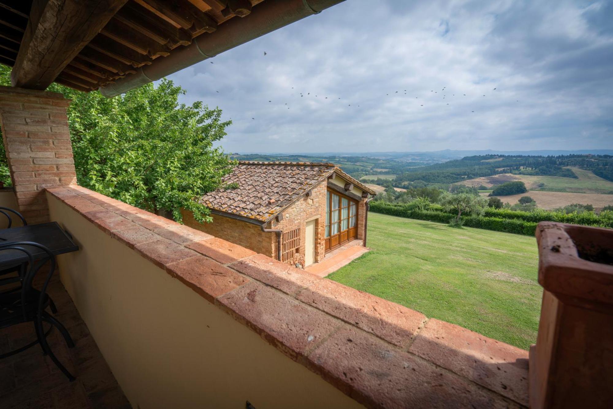 Fattorie Santo Pietro Aparthotel San Gimignano Esterno foto